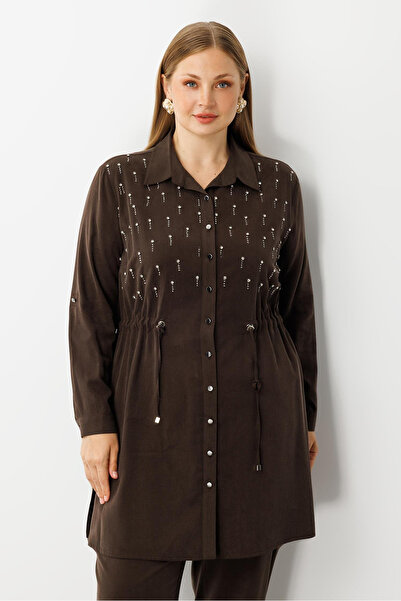 Moda İlgi Γυναικείο μπλουζάκι μεγάλου μεγέθους με κορδόνι στη μέση και πέτρες στο μπροστινό μέρος 0300 καφέ