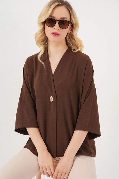 Hiccup Bdart Buttoned V-Neck Half Sleeve Kimono