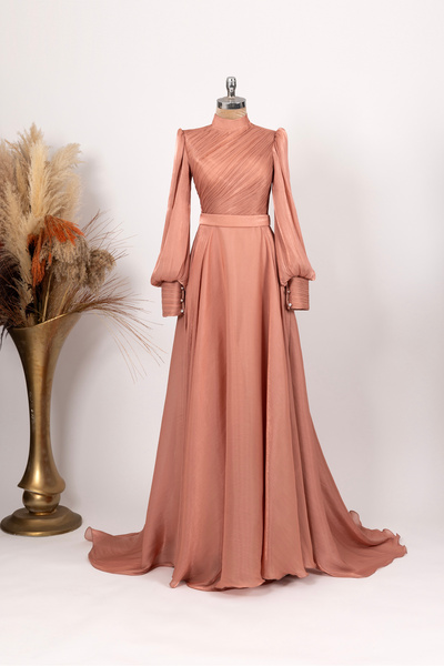 Esma Karadağ Destina Pilise Detaylı Kuyruklu Tesettür Abiye