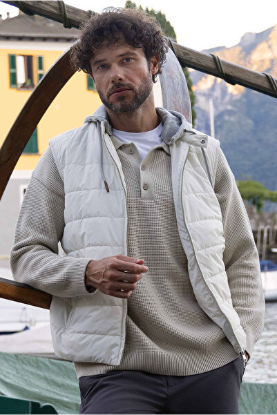 Kiğılı سترة تريكو كبيرة الحجم ومريحة للغاية وذات ياقة بولو