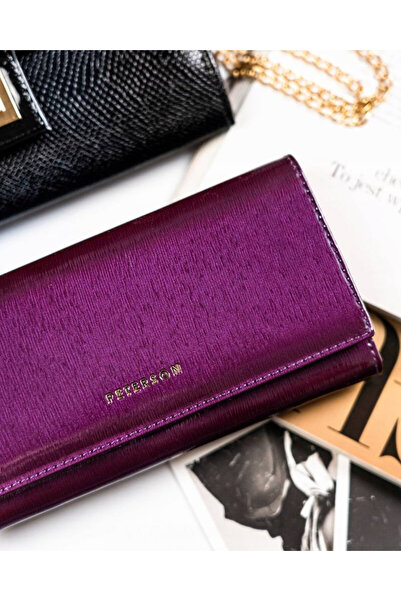 Other Women's wallet made of patent leather - Peterson