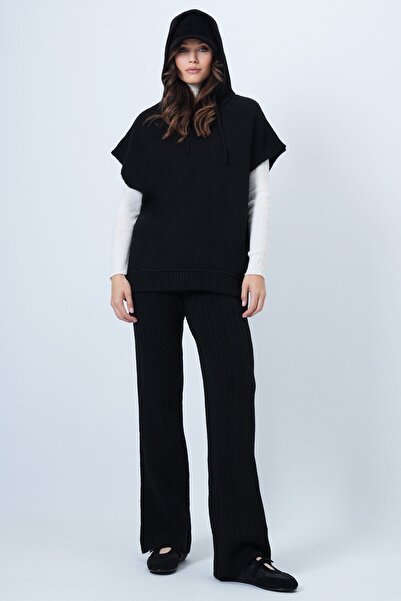 VAGGON Hooded Sleeveless Sweatshirt and Elastic Waist Pants Knitwear Set