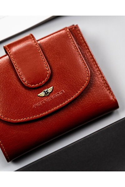 Other Medium-sized women's leather wallet - Peterson