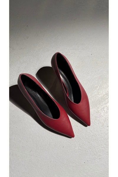 Eataly Shoes Burgundy Basic Low Heel Women's Shoes