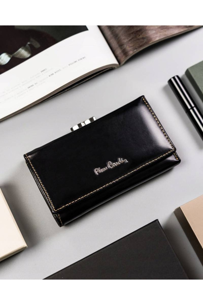 Other Classic women's wallet made of genuine leather with a clasp and snap closure - Pierre Cardin