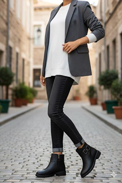 Pierre Cardin 54910 Comfortable Warm Lining Buckle Detailed Short Women's Boots