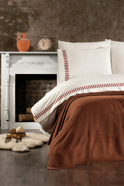 Serebien Home Collection Imperra 100% Cotton, 7-Piece Premium Double Duvet Cover Set with Knitted Blanket and Embroidery