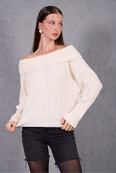 Moda Days Women's White Chenille Velvet Carmen Collar Knitwear Sweater