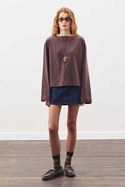 Manuka Boat Neck Long Sleeve T-Shirt Brown