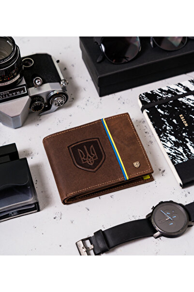 Other Men's horizontal wallet with decorative embossing - Peterson