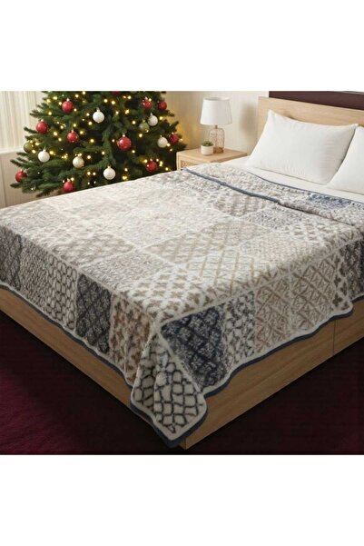 Sesli Luxury Plush Blanket