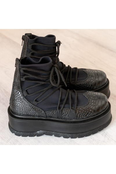 exclusives.ro Women's boots - Moon - Croco Black - natural leather with black croco print - high sole - comfortable