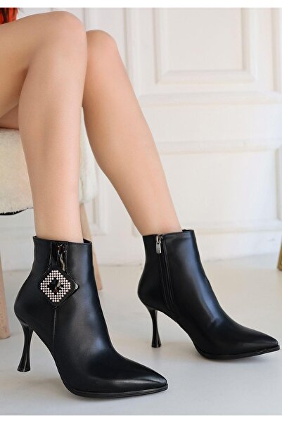 Erbilden Moose Black Leather Heeled Boots