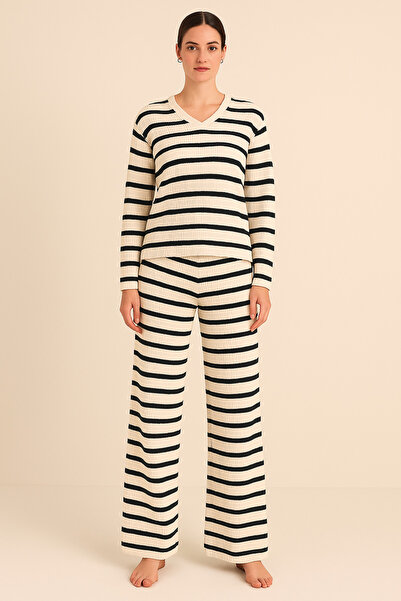 vbs vibes Γυναικείο σετ με ριγέ λαιμόκοψη σε σχήμα V πλέξη ριμπ