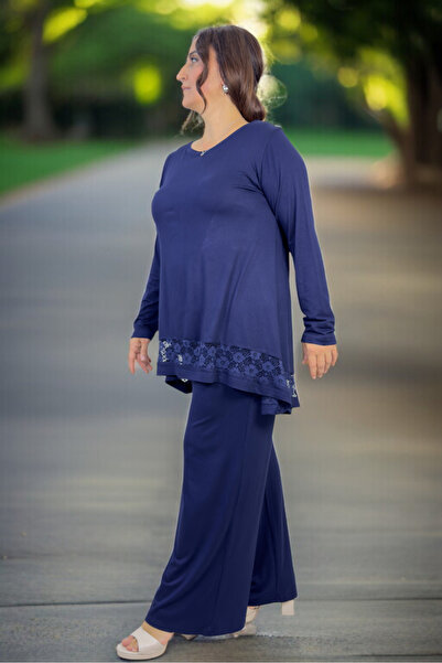 yagmurberen Skirt with Guepure Detail at the Bottom, Circular Necklace Bluse, Elastic Waist Pants, Plus Size, Two-Piece Set