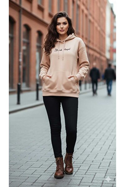 MODA Φούτερ με τρία νήματα σε χρώμα μπισκότου με στάμπα αγγέλου στο πίσω μέρο...