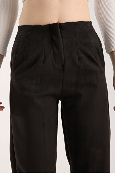 DeChival Suede Pants - Pencil Suede Pants with Pockets Model