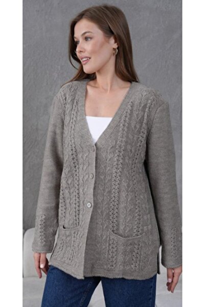 Fresh&Moda Women's Mother Plus Size Chain Flower Motif Cardigan