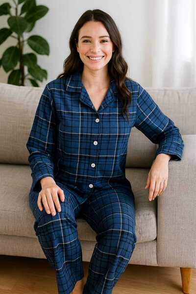 Tenra Kadın Pijama Takımı Boydan Düğmeli Süet Kareli Desenli