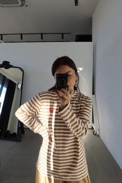 Özge Özgenç Дългоръкава блуза с бродерия на сърце и райета