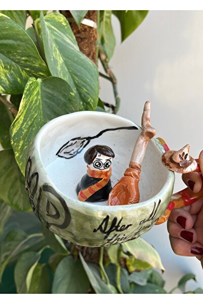 visera Harry Potter Figured Handmade Ceramic Mug + Broomstick Shaped Spoon Gift