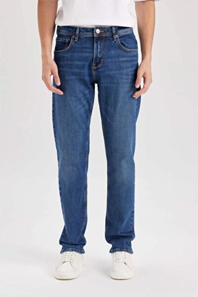 DeFacto Sergio Regular Fit Normal Waist Pipe Leg Jeans (24 Au)