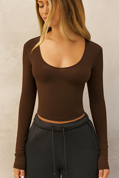 ÖZ PAMUK Μπλούζα βασική με τετράγωνη λαιμόκοψη, μακριά μανίκια και ύφασμα λίκρα.