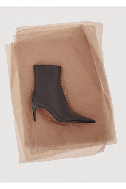 MANGO Woman Ucu sivri deri yarım bot