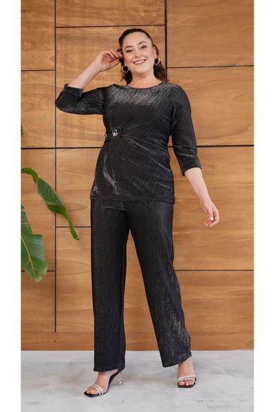 Butik Nilyam Women's Plus Size Crew Neck Waist Brooch Detailed Shiny Bottom Top Set 25059