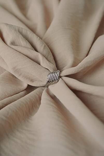 Sunday Hugs خاتم ويلورا