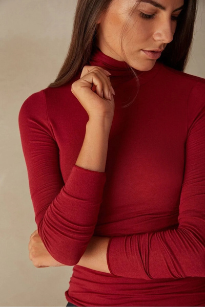 bysoca Kadın Kırmızı Balıkçı Yaka Uzun Kollu Vücudu Saran Sandy Kumaş Basic Body