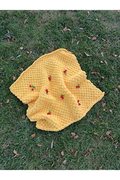 Moda Biçer Cherry Plush Knitted Scarf