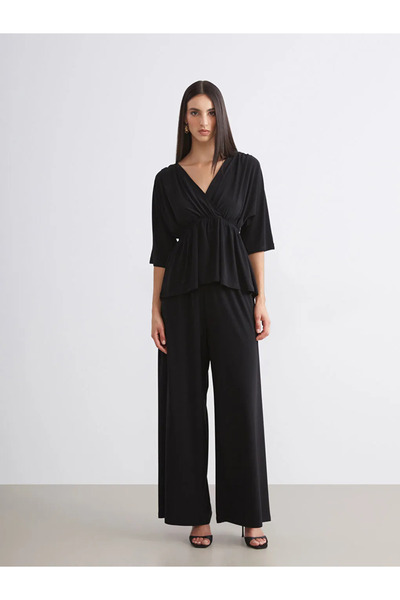 LC Waikiki Bluză Soulife neagră decolteu petrecut în V cu șnur