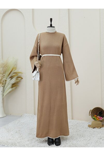 MissRunin Etek Ucu Ve Kolları Nakışlı Bağcıklı Triko Elbise