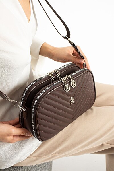 derrymore Quilted Zippered Magnetic Closure Compartment Multi-Pocket Daily Women's Shoulder Bag Brown