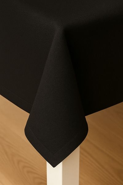 Mirilliahome Dertsiz Duck Linen Tablecloth |   With 4, 6 Person Seating and Square Table Options