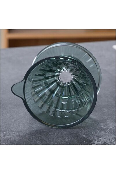 Unspecified Timor-like distillation funnel