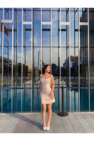 sabriye yetis Açık renk korse takımı büstiyer arkadan bağlamalı önü incili üst giyim