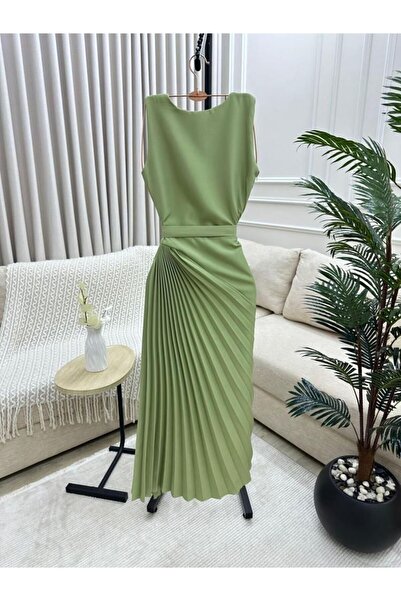 NARCISSUS FASHION Crepe evening dress embellished with crystals