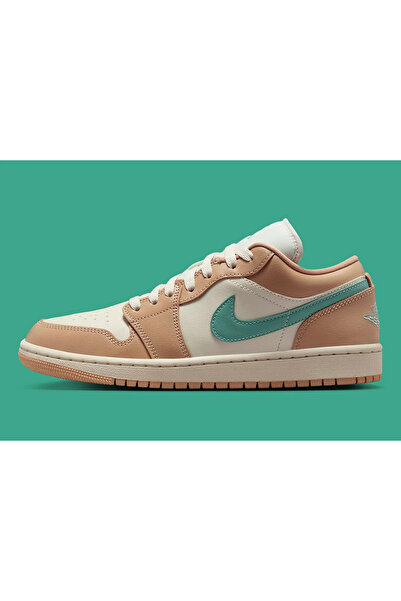 Nike Air Jordan 1 Low “Light Orewood Brown/