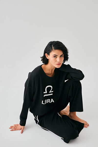 Akbeniz Γυναικείο σετ ρούχων για το σπίτι με φούτερ με oversized κλωστές με ζώδιο Μαύρη Ζυγός