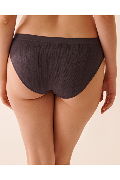 La Vie en Rose Seamless Fabric Pointelle Bikini Panty