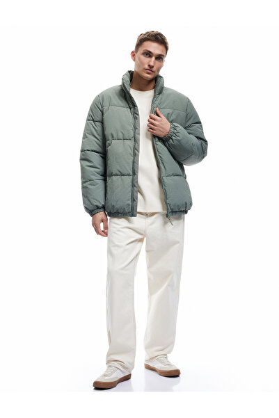 Koton ψηλός λαιμός Χειμερινό πουπουλένιο παλτό με φερμουάρ και λεπτομέρεια τσέπης