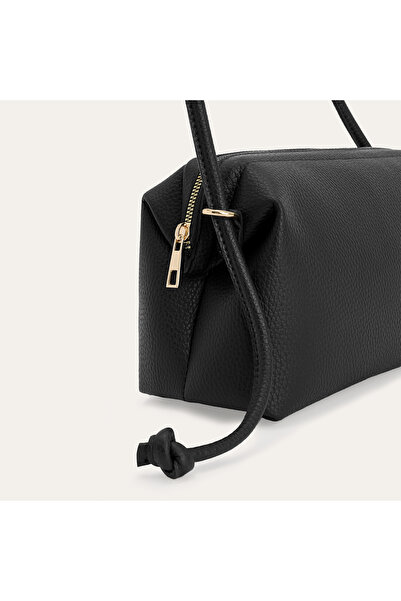 Mudo Leather Look Shoulder Bag