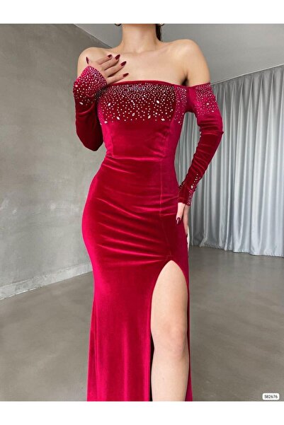Modafeminen Flexible Velvet Fabric Stone Embroidered Off-The-Shoulder Neckline and Slit Detail Evening Dress 582676 Red