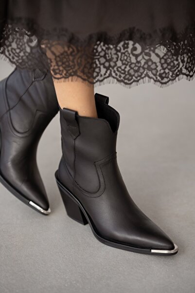 selin shoes Veona Genuine Leather Pointed Toe Women's Boots with Accessory Detail - Black