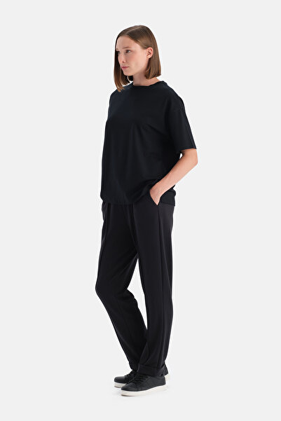 Dagi Black Women's Crew Neck T-Shirt