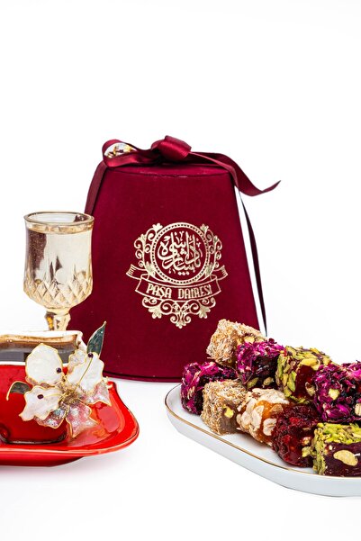 Paşa Dairesi حلوى لوكوم فاخرة خاصة مع الفستق والزيرشيك والعنب والورد والبندق ...