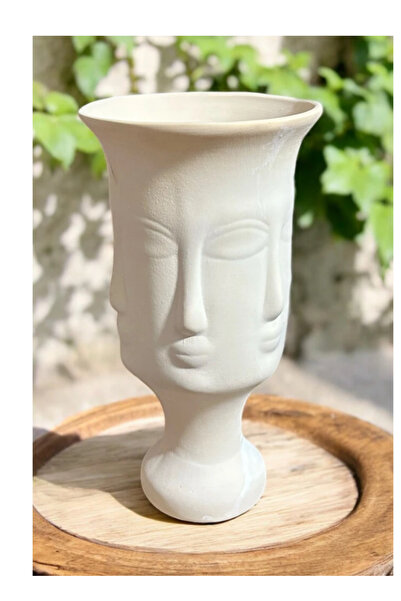Bypinaryuksel Adler Face Vase