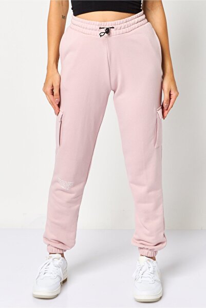 Nike Women Standard Fit Outdoor Sweatpants, Light Pink